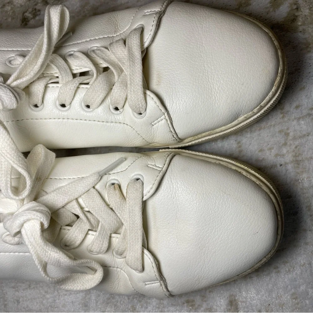 Joie white harvard